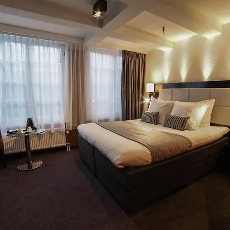 Mansion מלון 3*