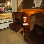 Mansion מלון 3*